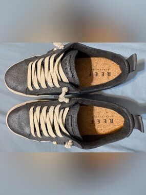 Reef Black Glitter Sneakers with Cream Laces